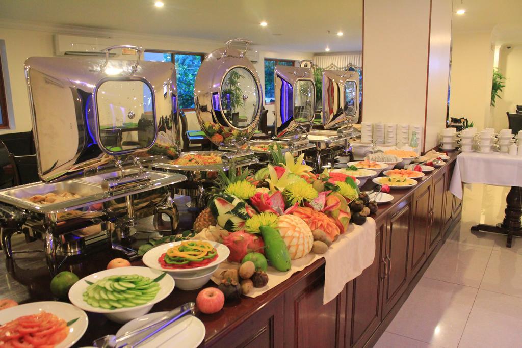 Cardamom Hotel & Apartment Phnom Pen Exterior foto